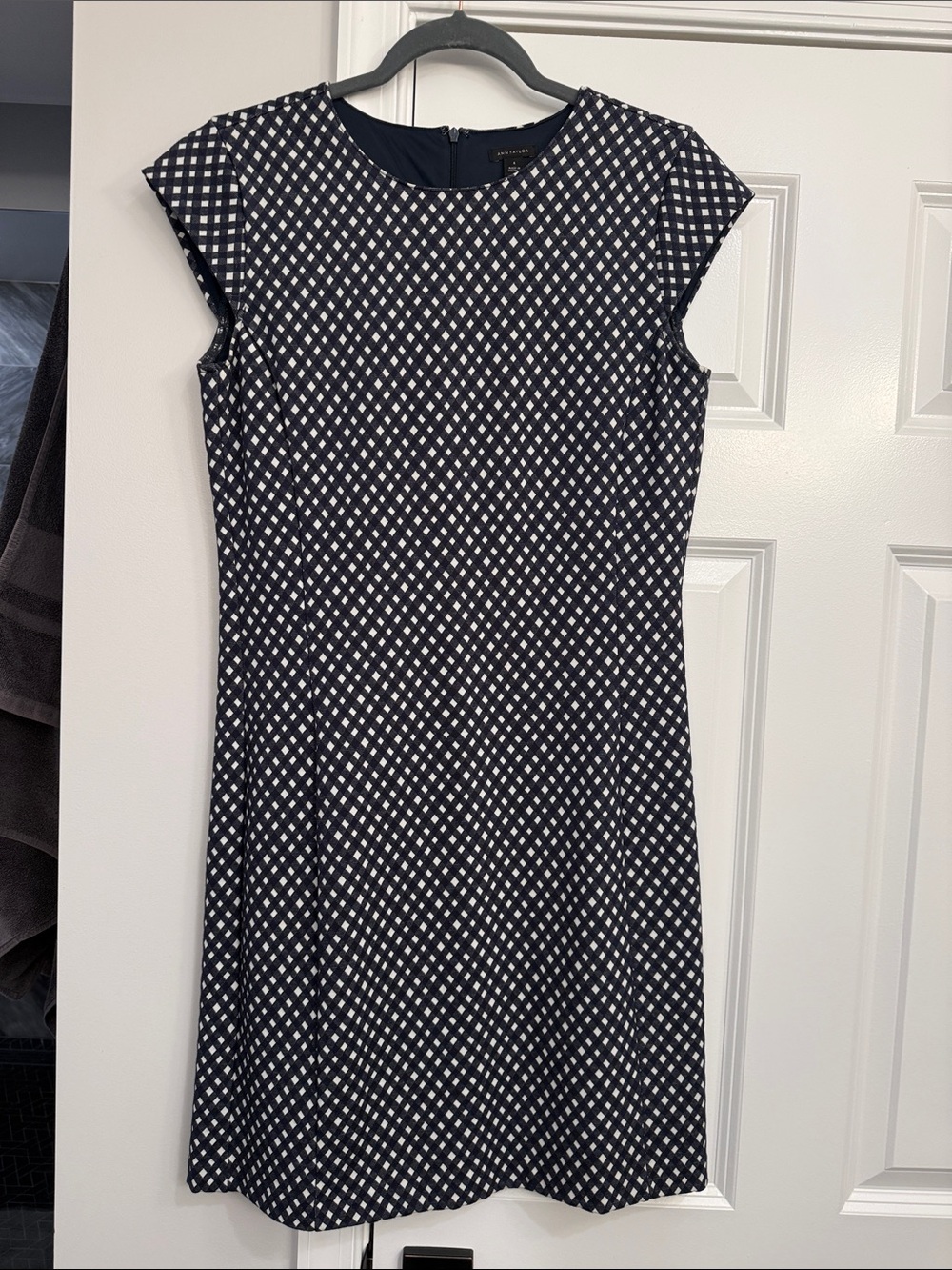 Ann Taylor Navy and White Geometric Cap-Sleeve Dress